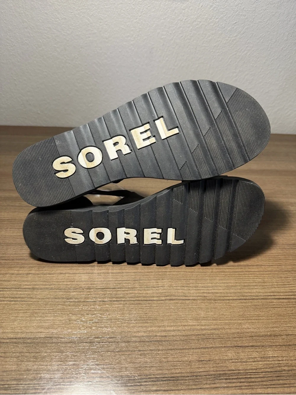 Sorel Ella II Sandal in Black Leather